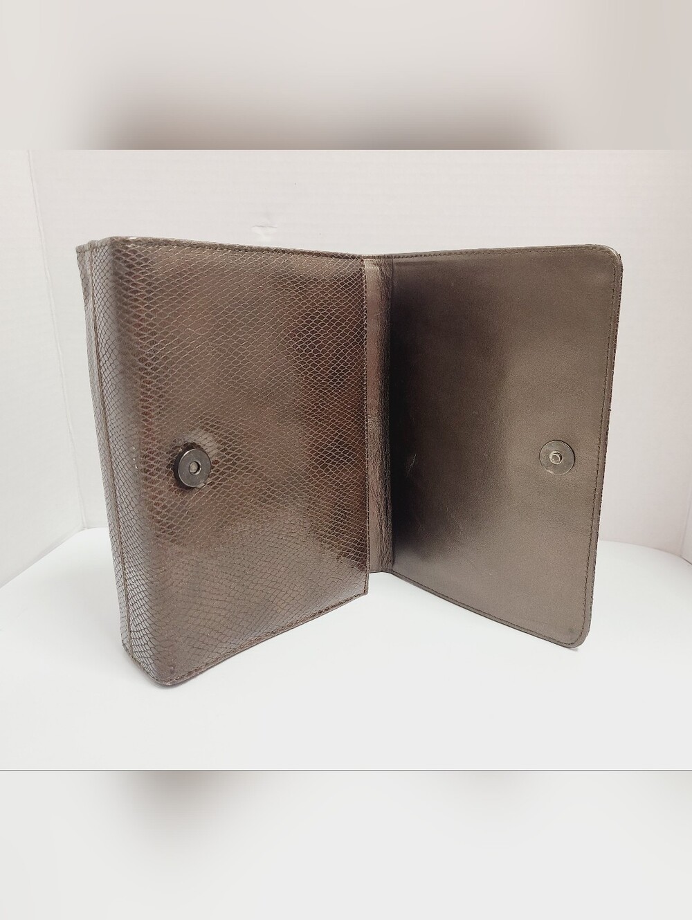 Stuart Weitzman Vintage Brown Snakeskin Embossed Leather Crossbosy Bag - Picture 8 of 16